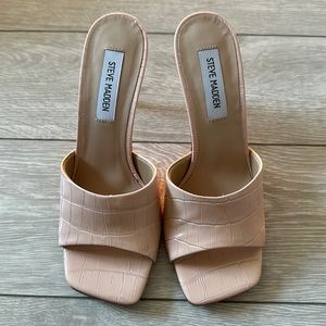 BRAND NEW Steve Madden 7.5 square toe heels